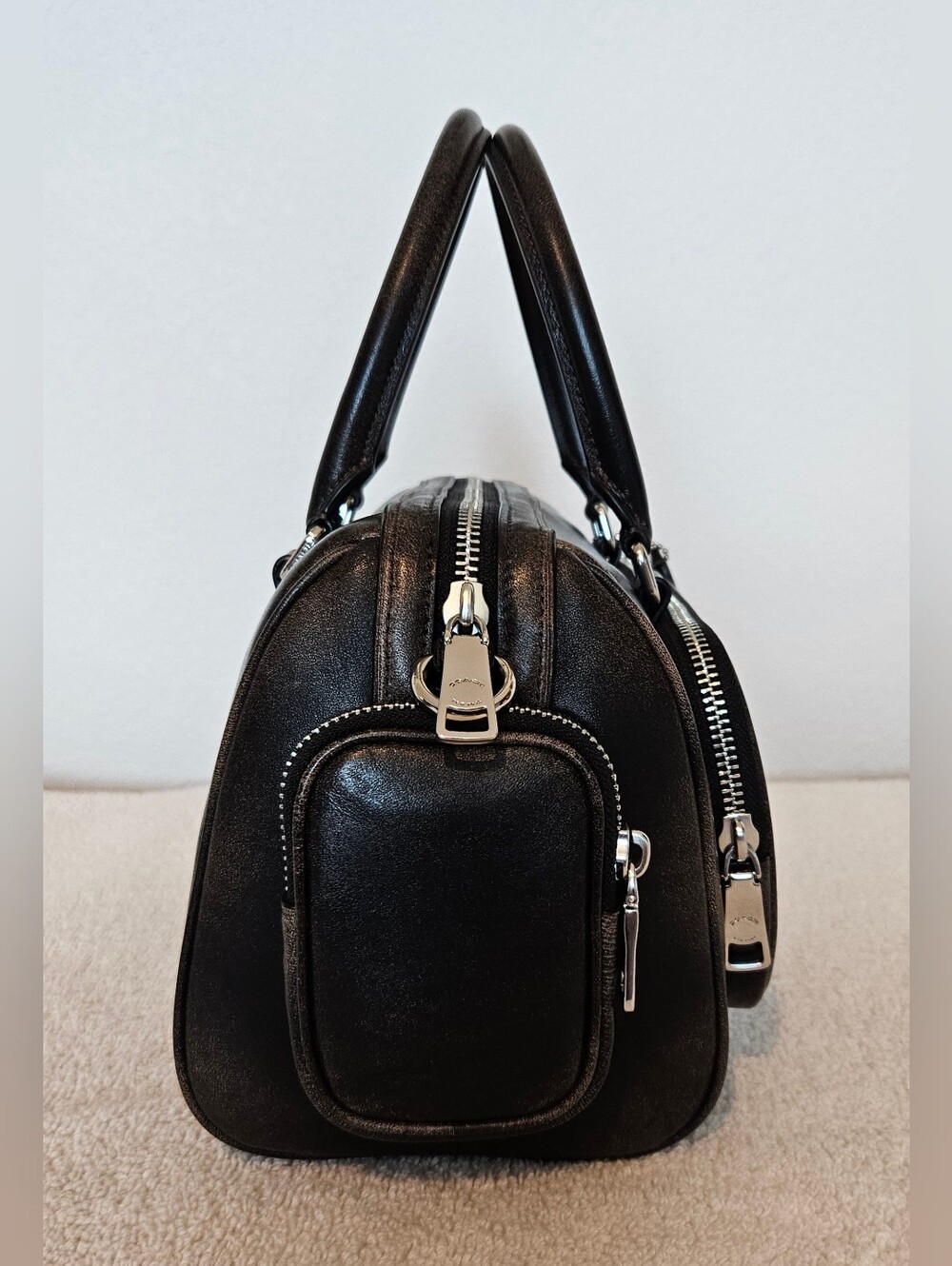 Rowan Satchel With Pockets In Loved Leather - Picture 4 of 10